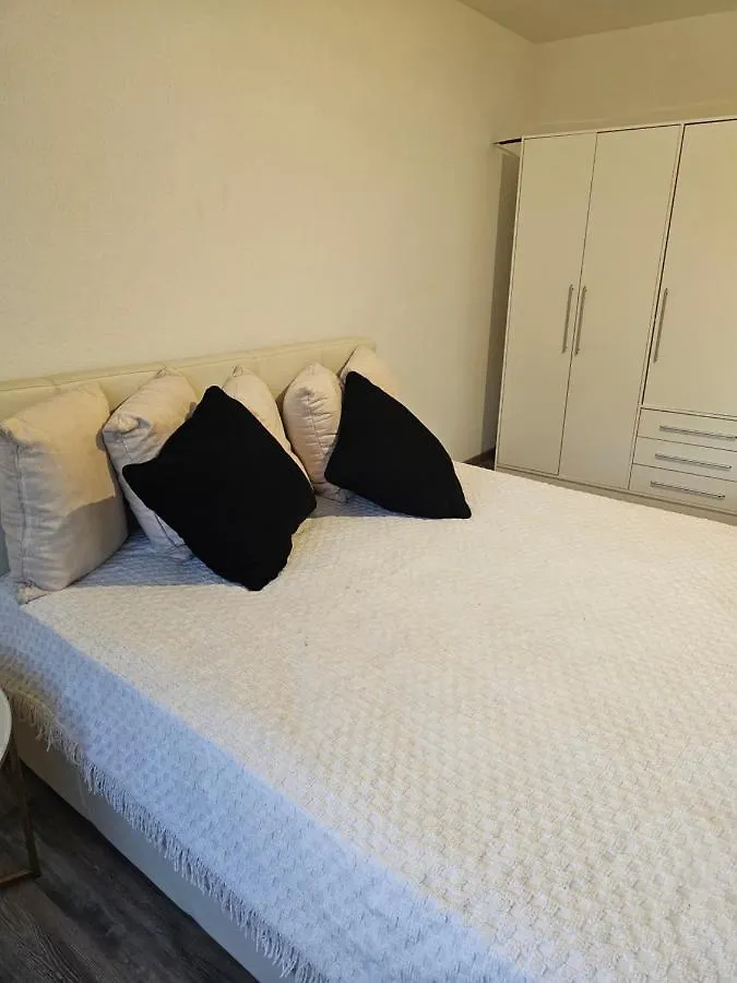 Bed and Breakfast Oliveira Basel Schweiz